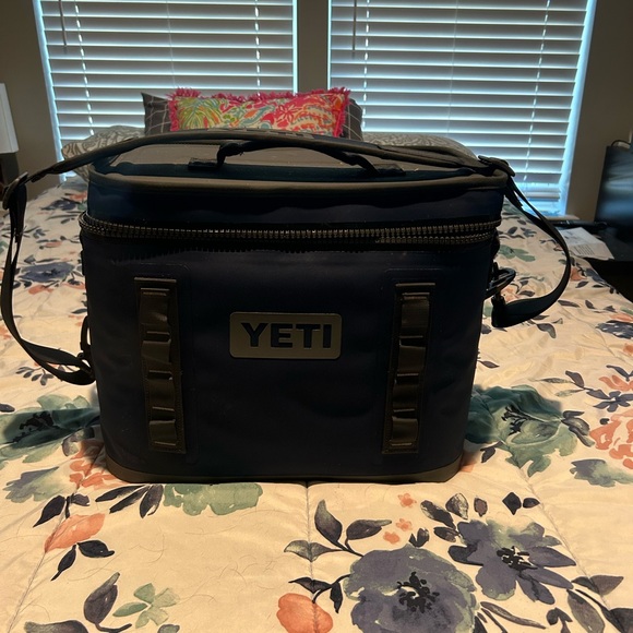 Yeti Other - Yeti hopper flip 18